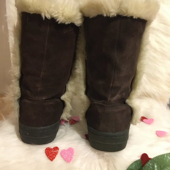 Sonoma Suede Boots - Picture 2 of 4